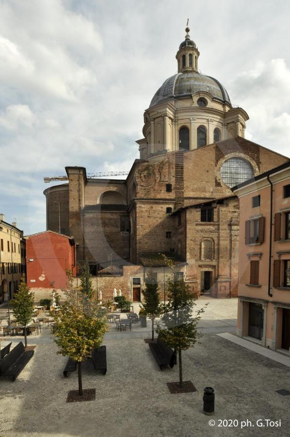 A.A.A. Armonie B&B Mantova Luaran gambar